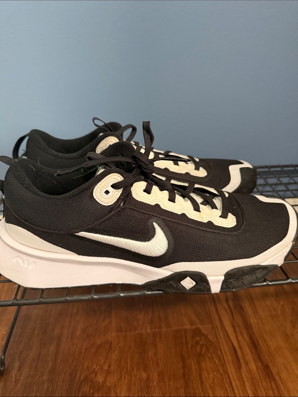 Men’s size 10 Nike Turf Baseball Shoes